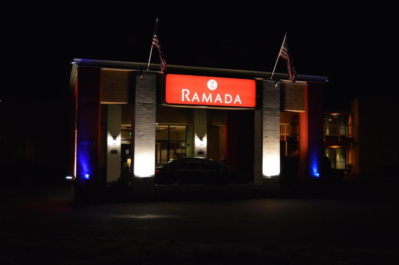 Ramada By Wyndham Arcata Hotel Exterior photo