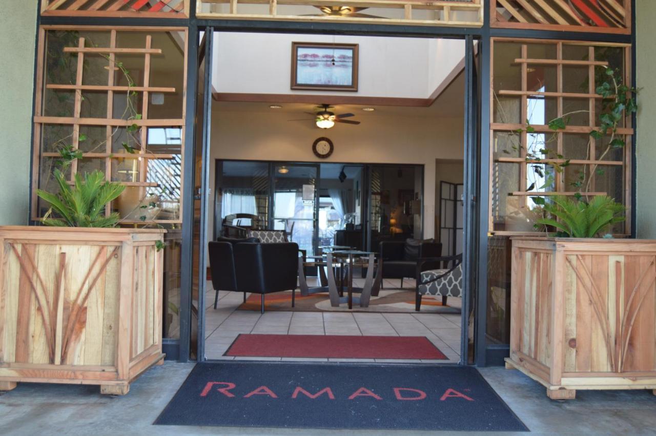 Ramada By Wyndham Arcata Hotel Exterior photo